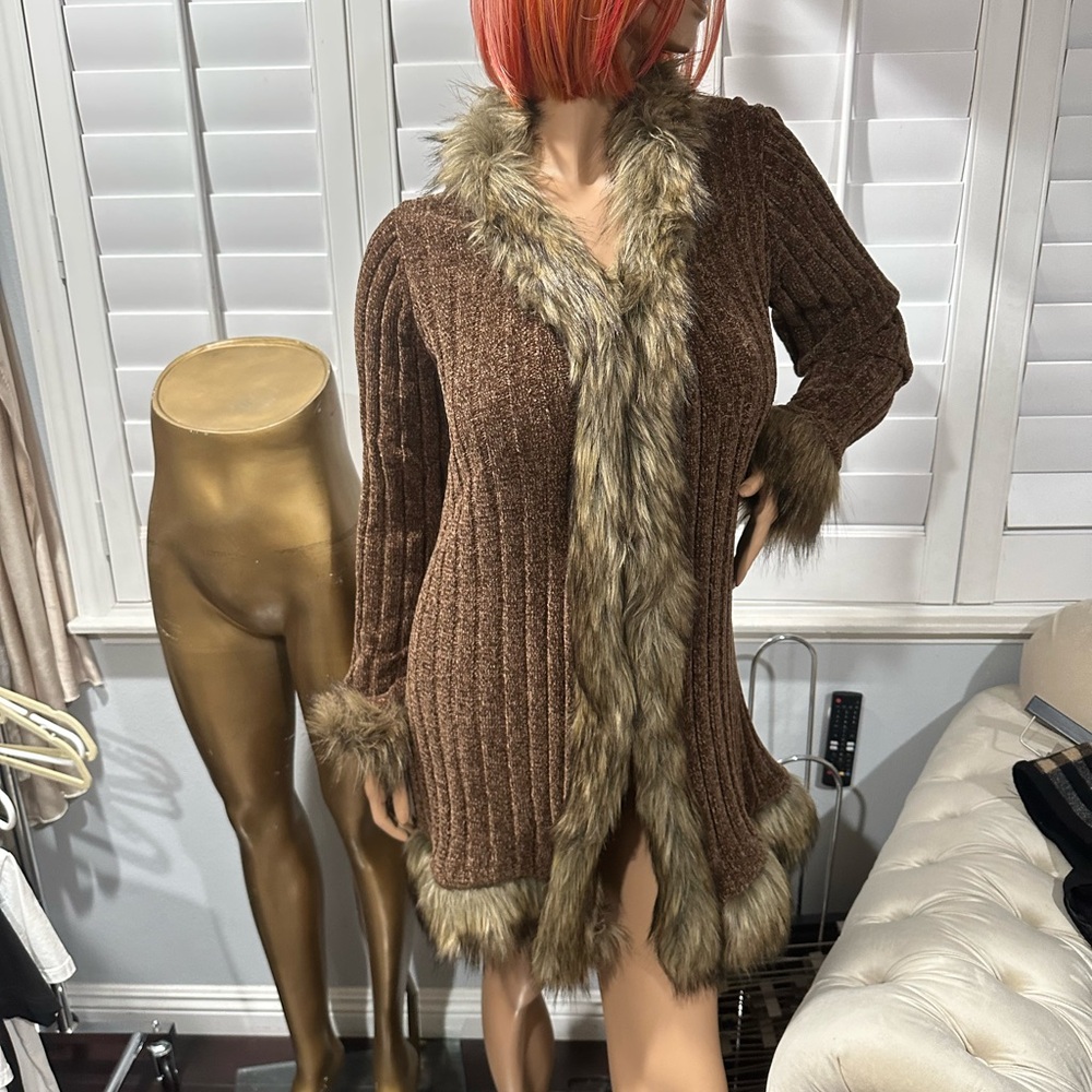 Furry foe long cardigan-brown sz xtra small